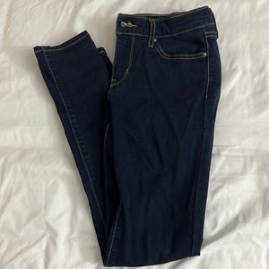 Levi’s 711 skinny jeans size 27 dark wash